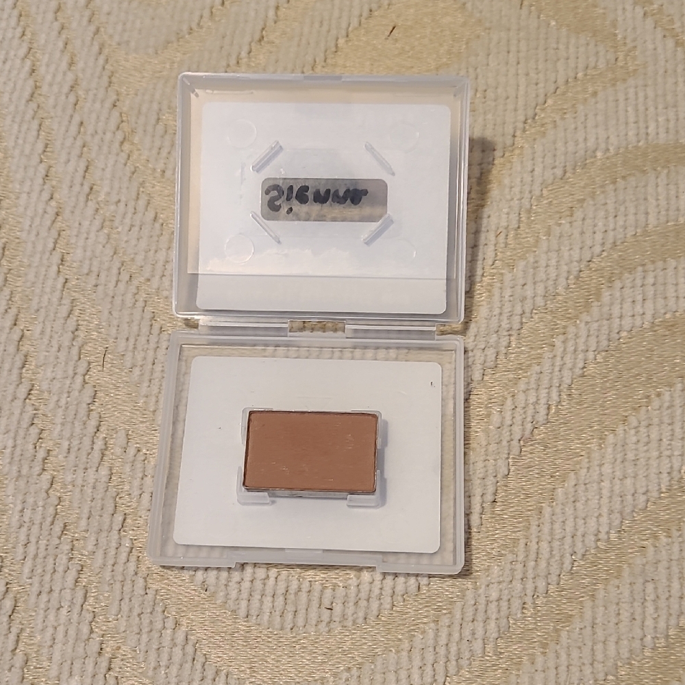 Mary Kay Sienna Mineral Eye shadow